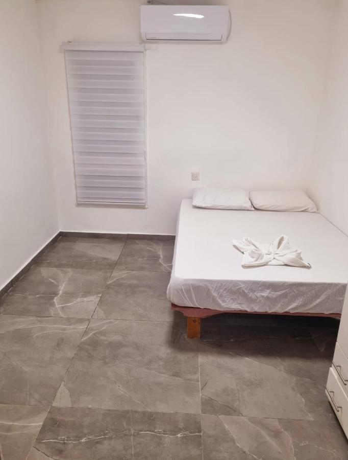 דירה בסטייל Lägenhet Eilat Exteriör bild